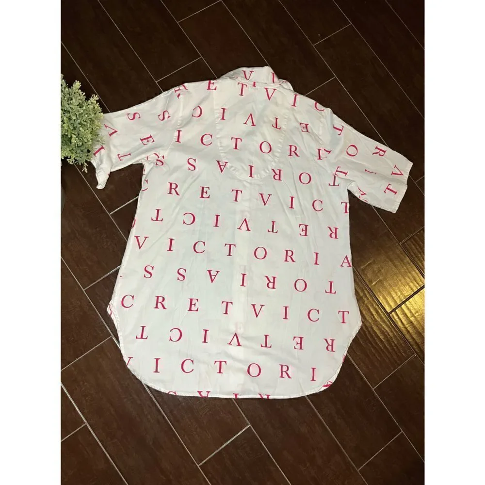 Victoria’s Secret button up night gown sz medium